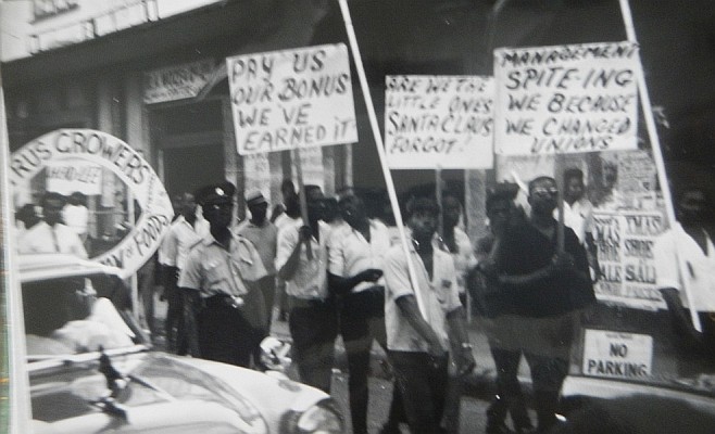 Foto: Landarbeiter demonstrieren in Trinidad