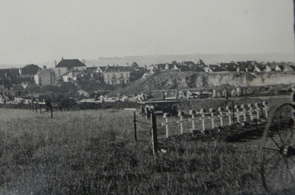 Foto Soldatengräber an der Marne bei Dormans